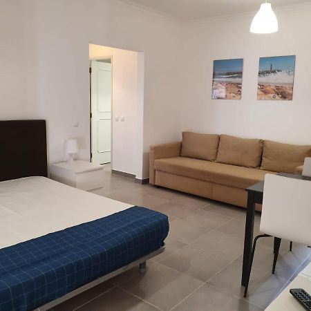 Varandas Do Mar 3- Remodelado, Wifi, 150Mt Praia Quarteira Exteriér fotografie
